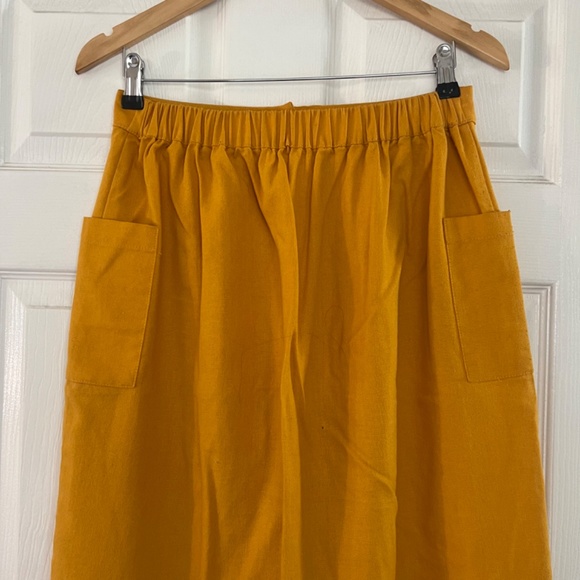 Yellow Midi Button down Skirt - Picture 2 of 3